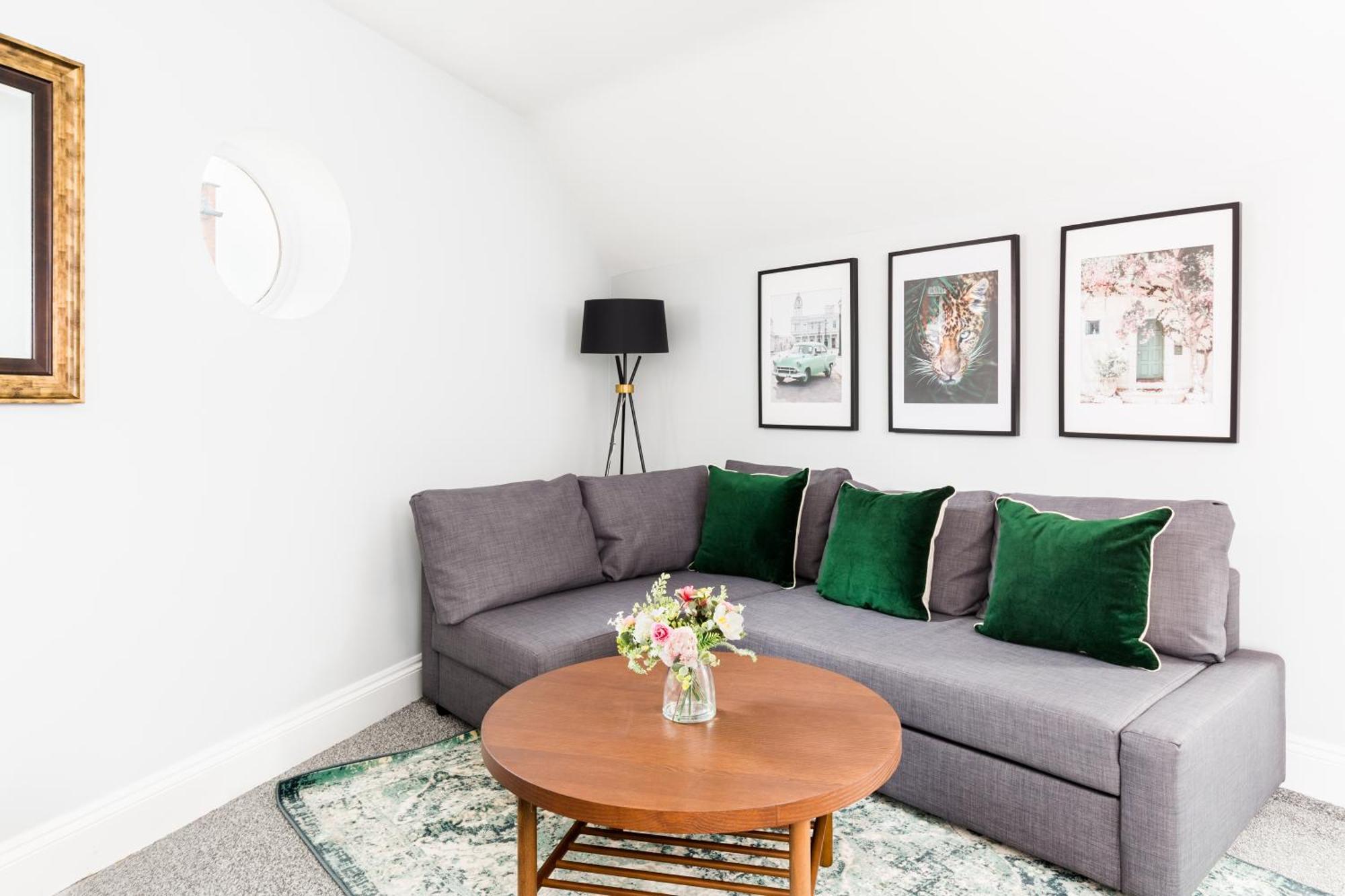 Duplex Loft Apartment With Balcony & Private Entrance In Jq Birmingham Exteriör bild